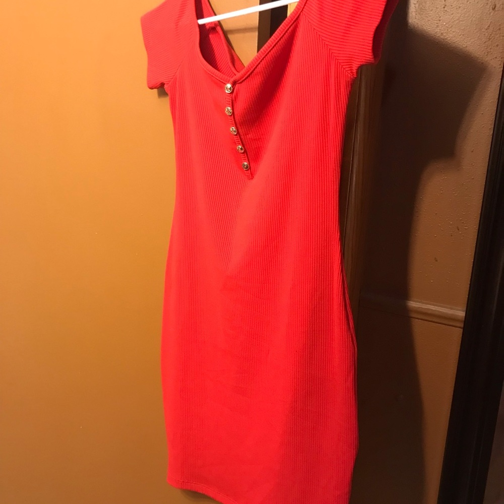 Cute red dress , short sleeve